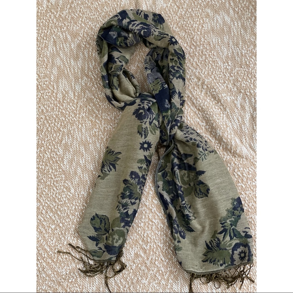 Scarf